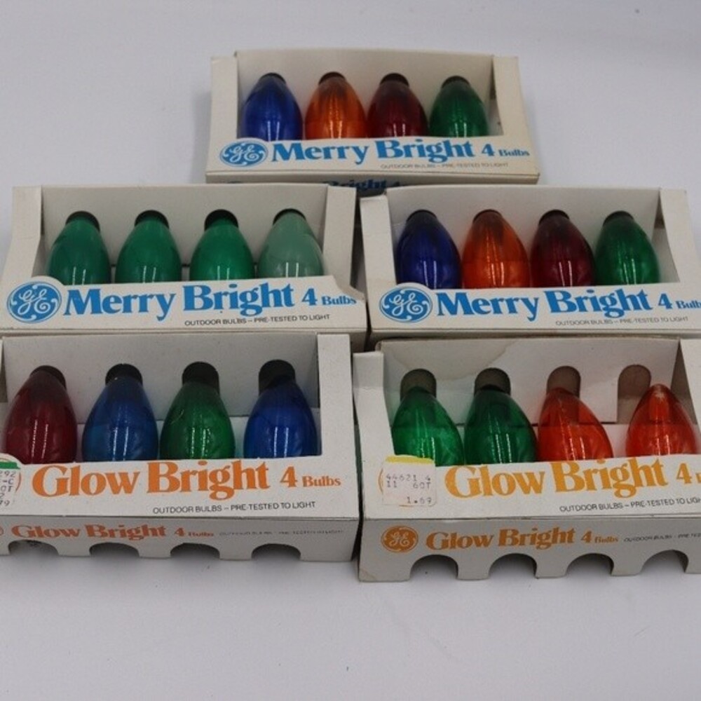Merry Bright Glow Bright Lot of Vintage Christmas Bulbs Multi-Color Green 20pcs
